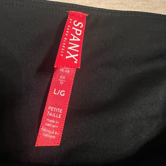 SPANX Faux Leather Black Moto Large Petite Leggings - Picture 3 of 5